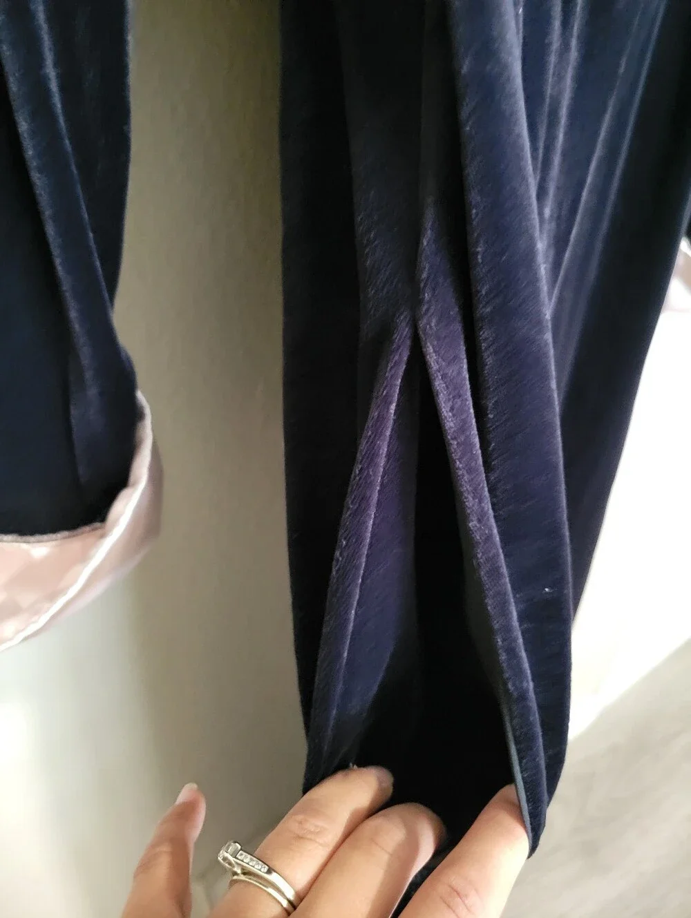 Vintage 80s Pink Satin Trim Black Velvet Old Hollywood Long Robe Medium